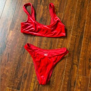 Kendall and Kylie red velvet bikini top (M) and bottom (S)💋
